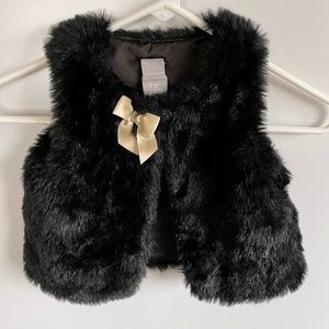 Tahari Black Faux Fur Vest Size 24M